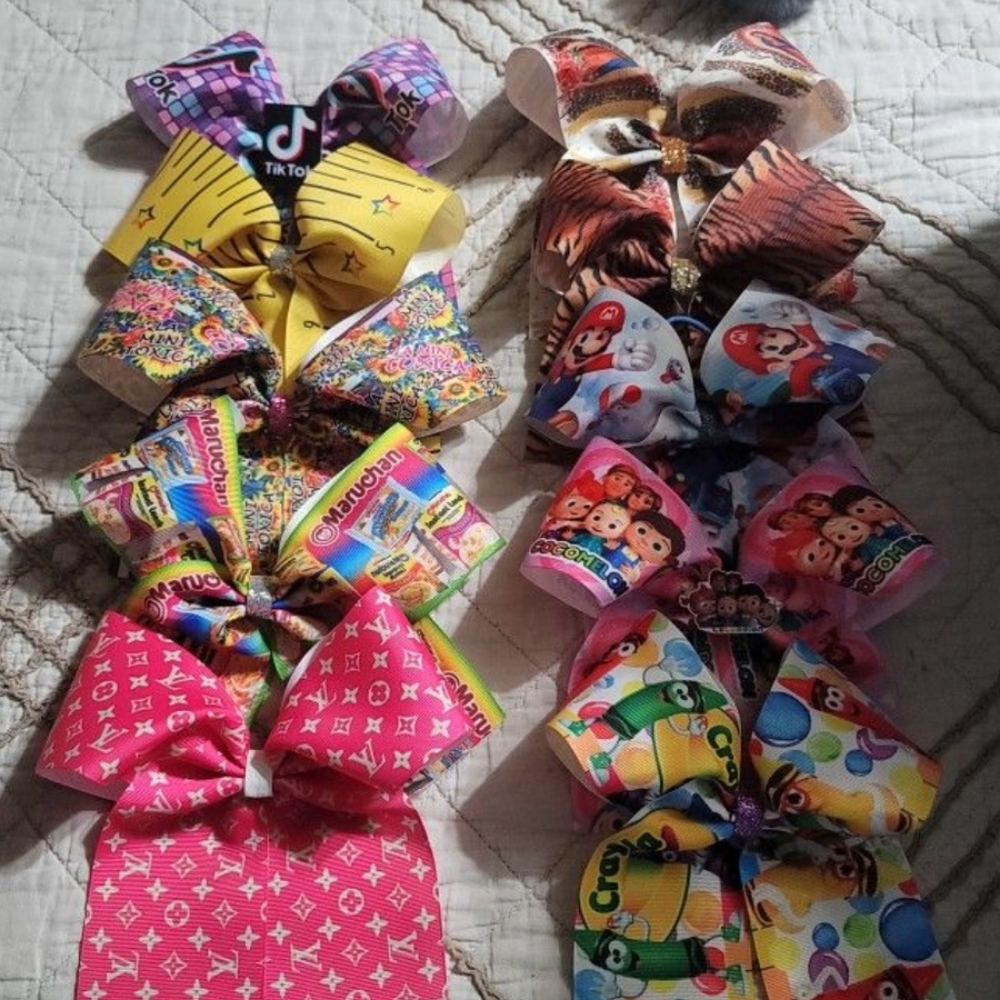 60 hair bows